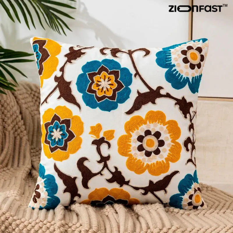 Capa de Almofada Flor Bordada 
