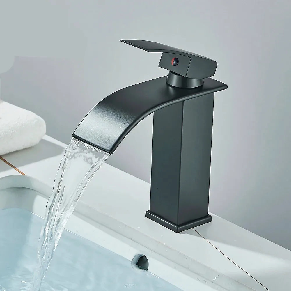 Torneira Moderna de Inox Preto