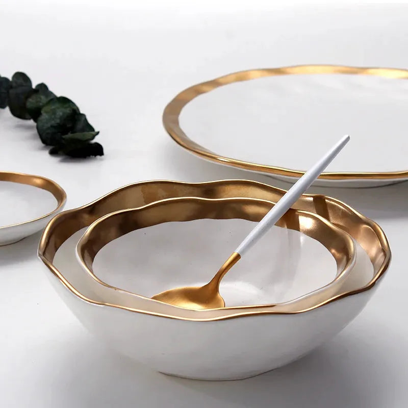 prato-e-tigela-de-ceramica-branco